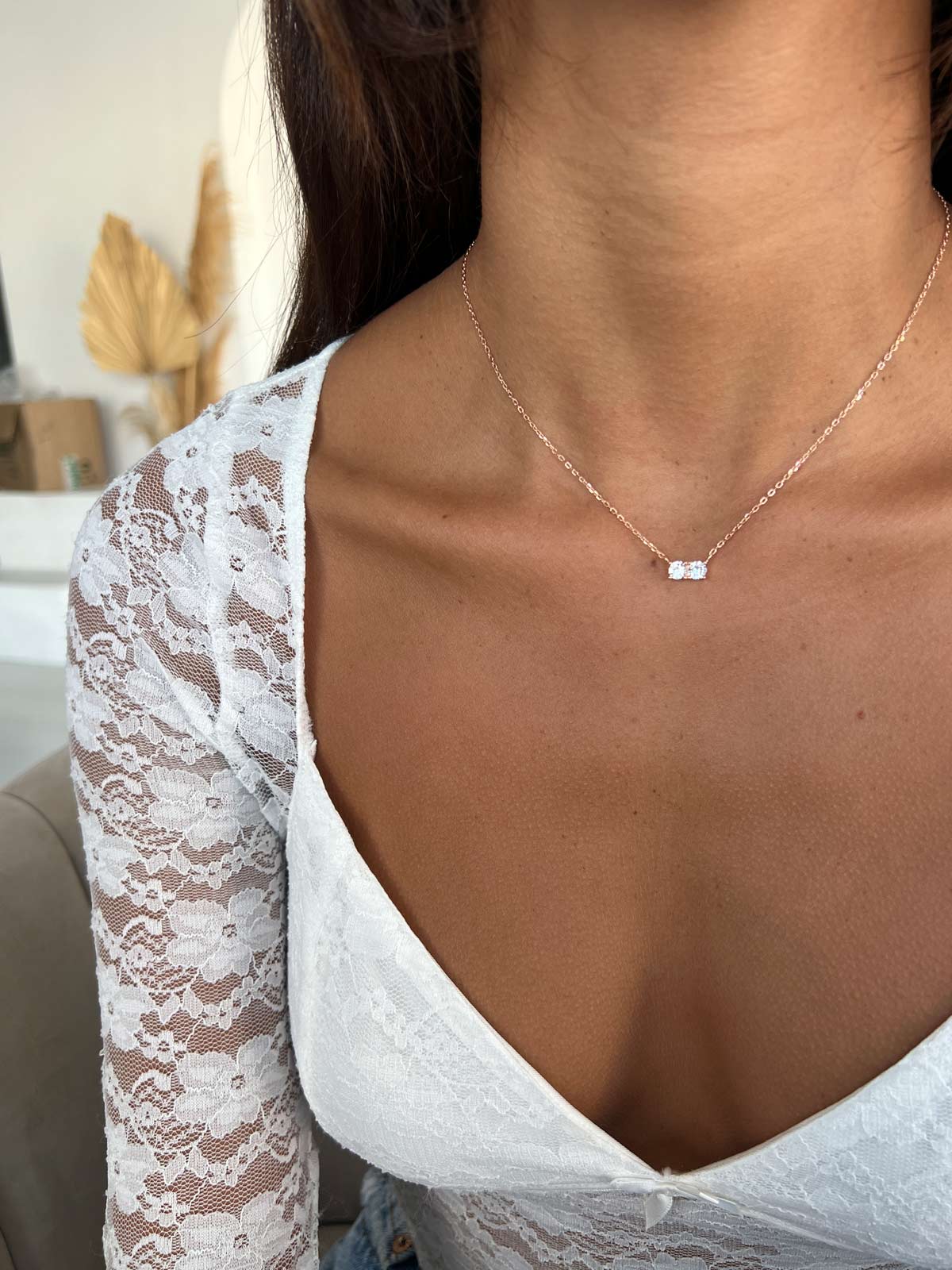 שרשרת צמודה שני סוליטרים