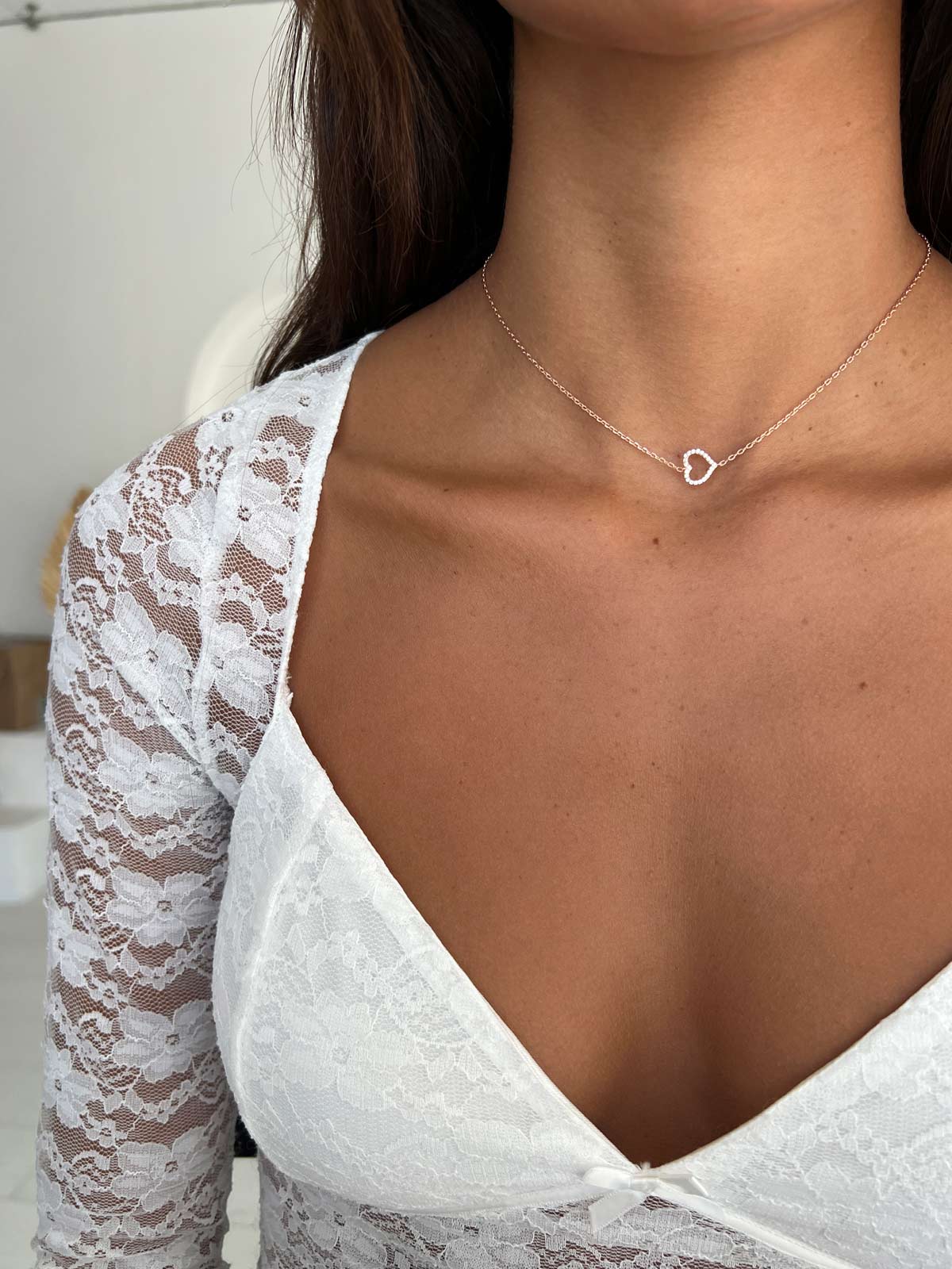 שרשרת צ'וקר לב שוכב משובץ