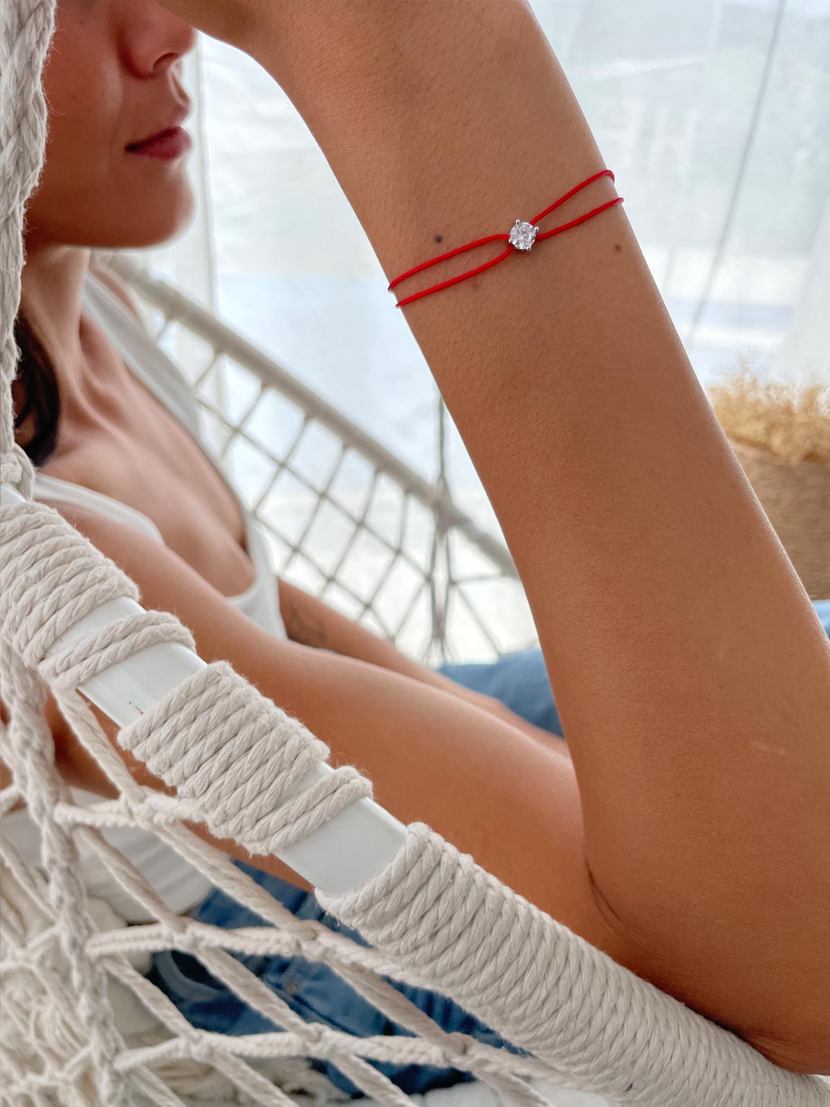 צמיד חוט אדום כפול וסוליטר