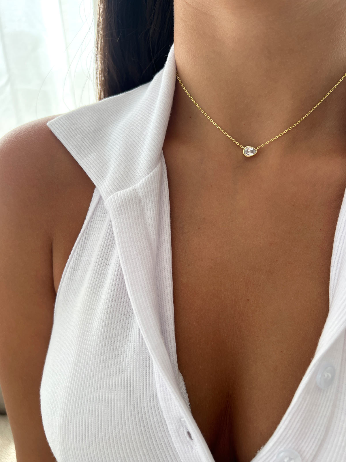 שרשרת צמודה סוליטר טיפה שוכבת