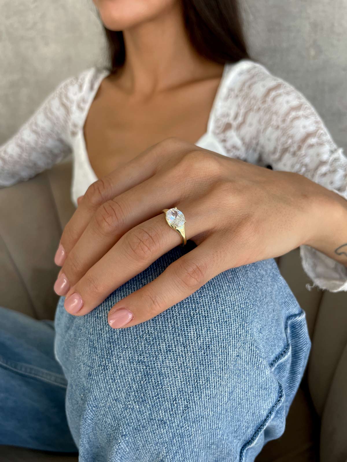 טבעת סוליטר אליפסה שוכב