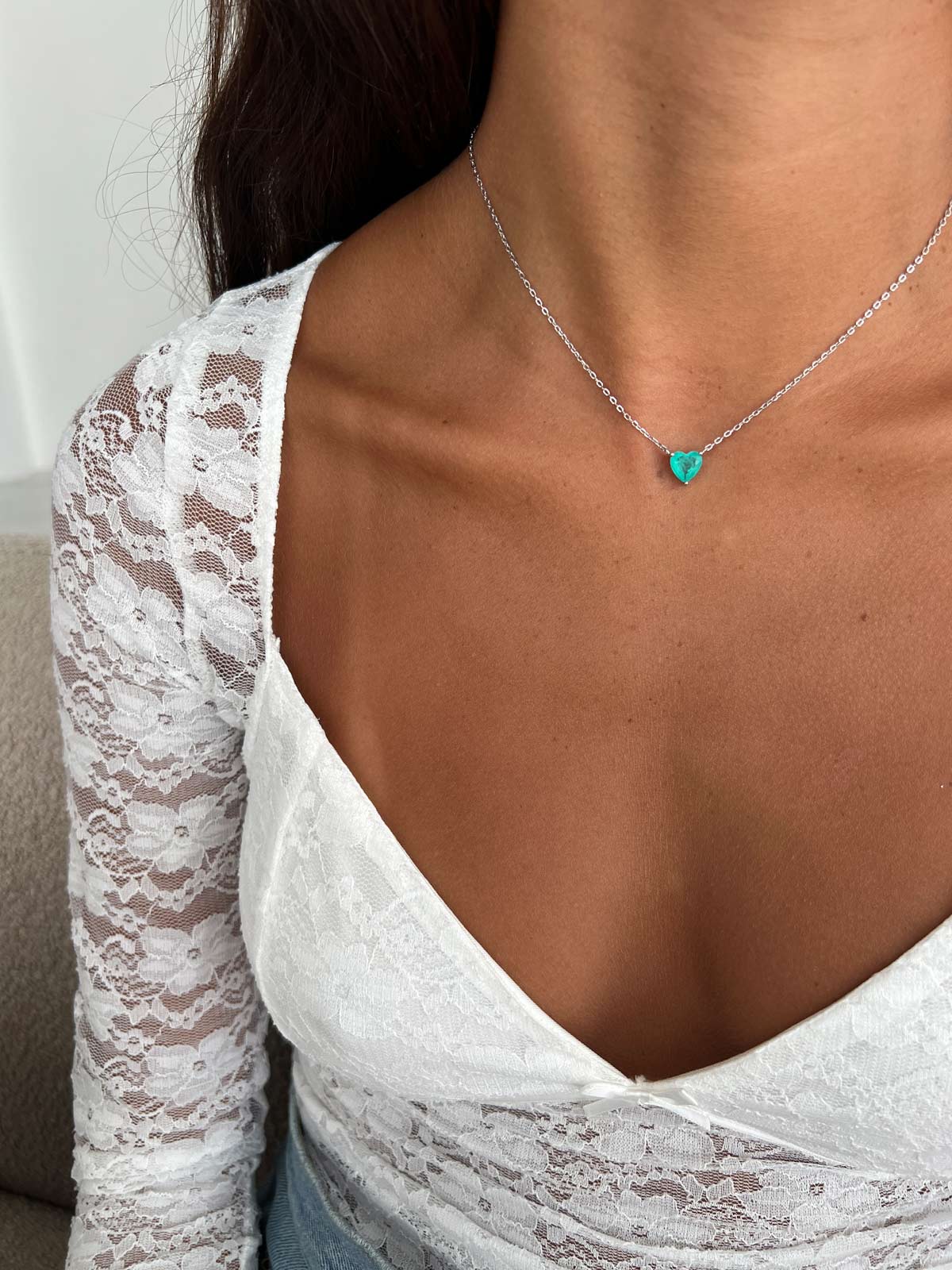 שרשרת צמודה סוליטר לב גדול טורקיז