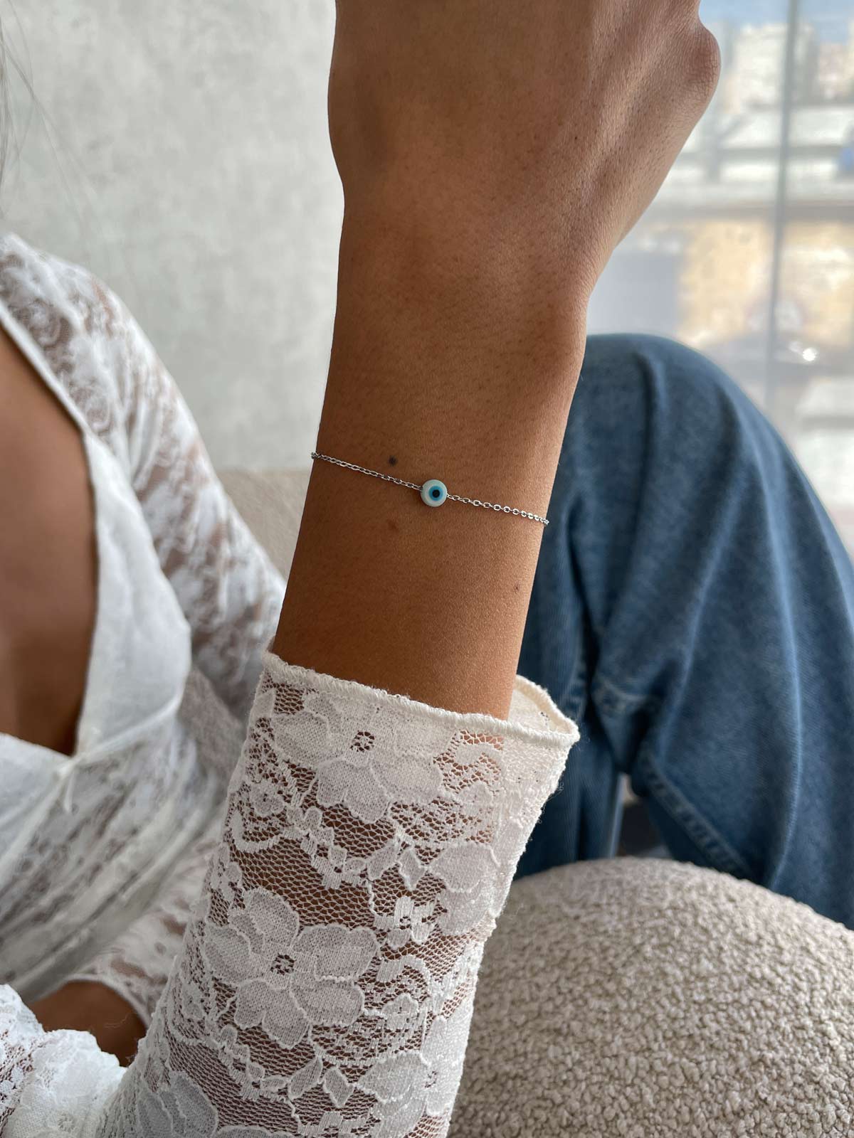 צמיד חרוז עין לבנה