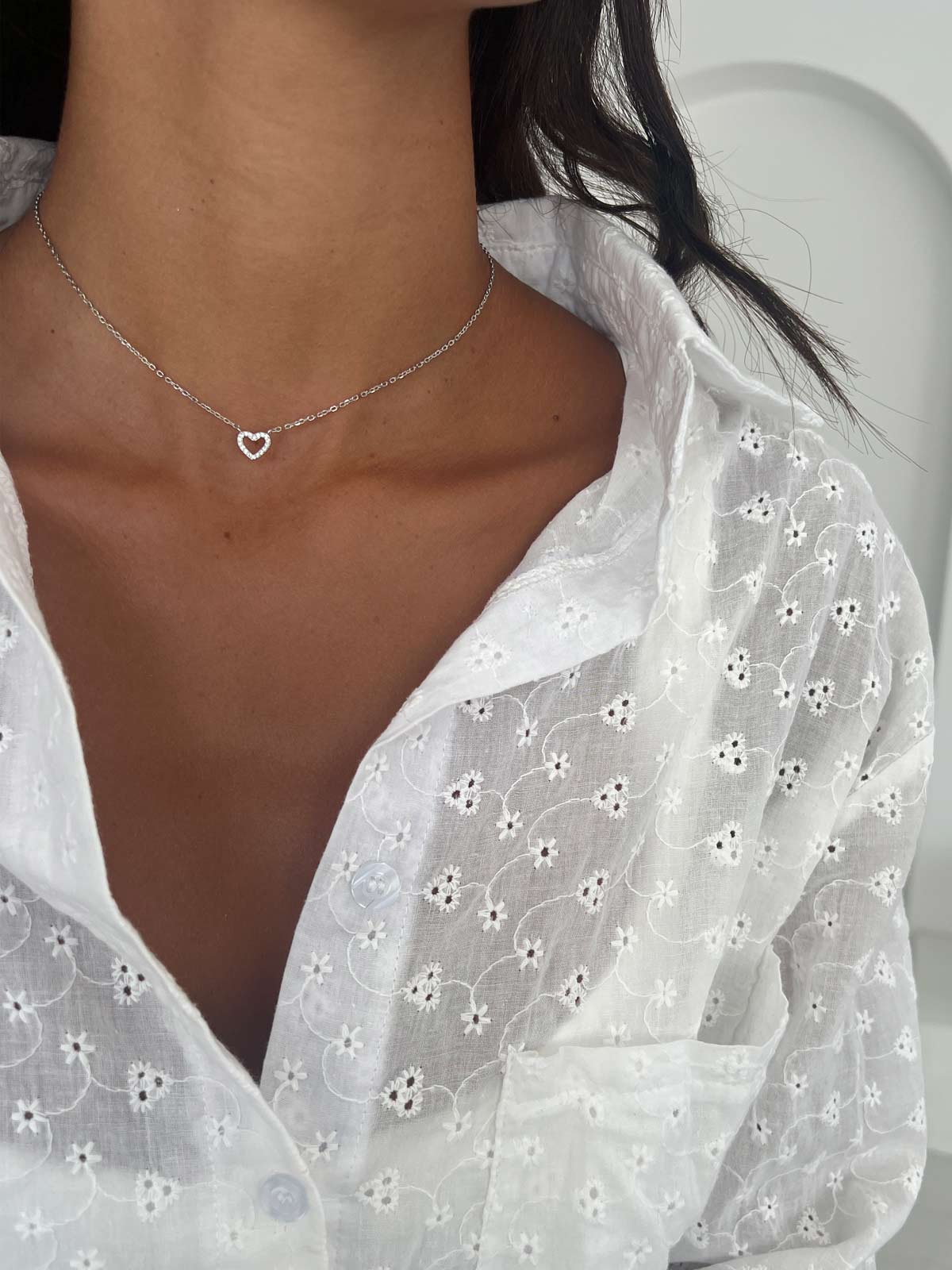 שרשרת צמודה לב משובץ