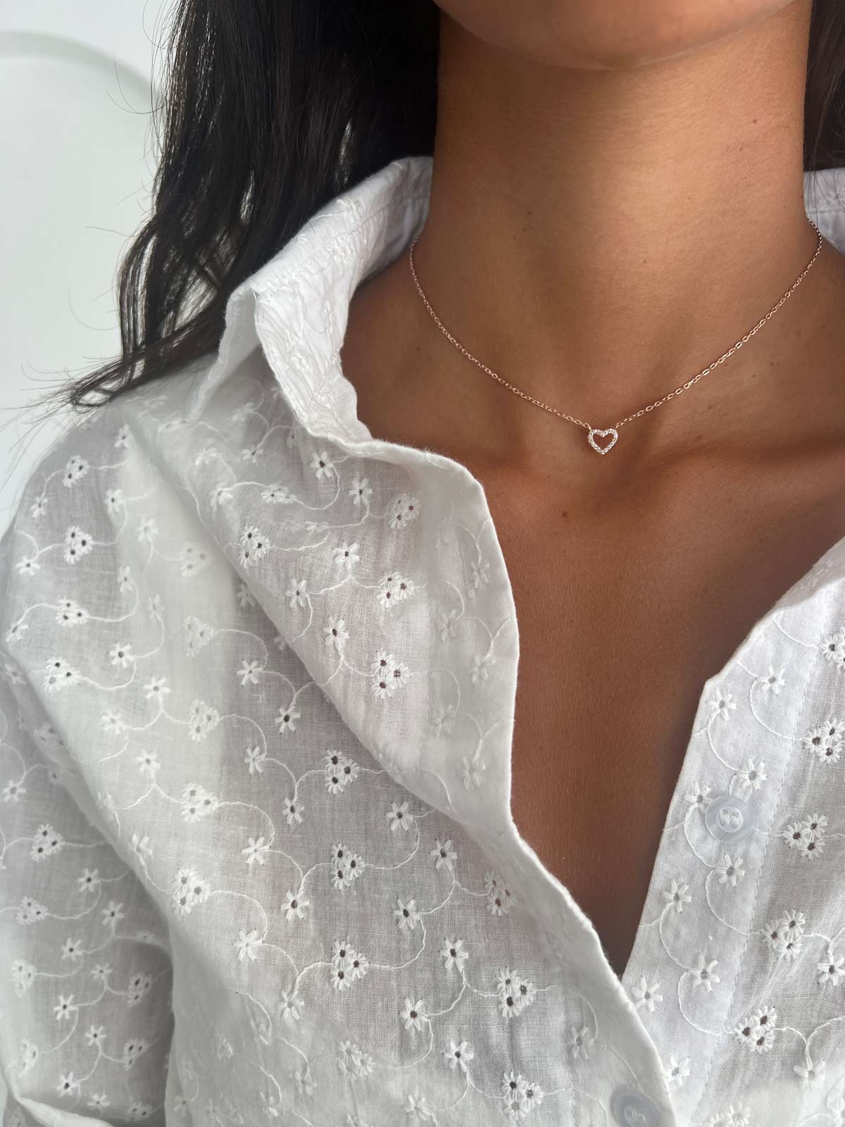 שרשרת צמודה לב משובץ