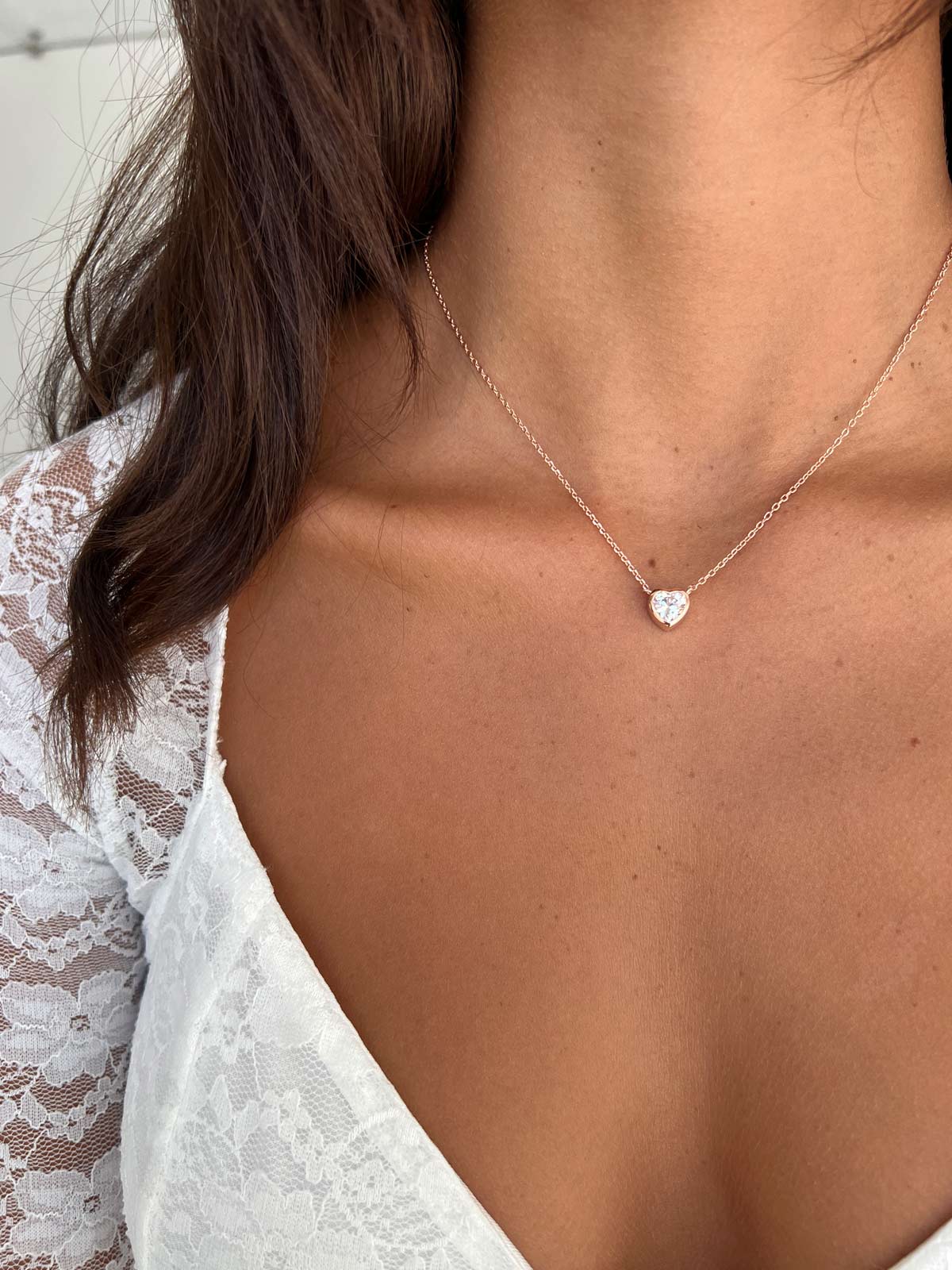 שרשרת צמודה סוליטר בזל לב