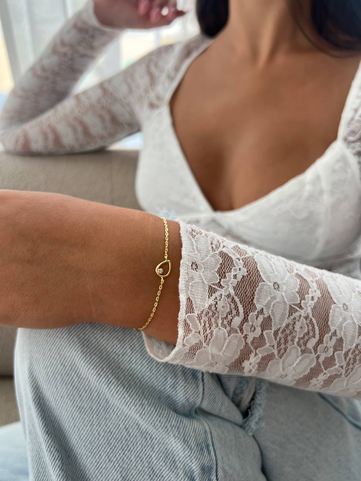 צמיד טיפה חלולה חלקה וסוליטר