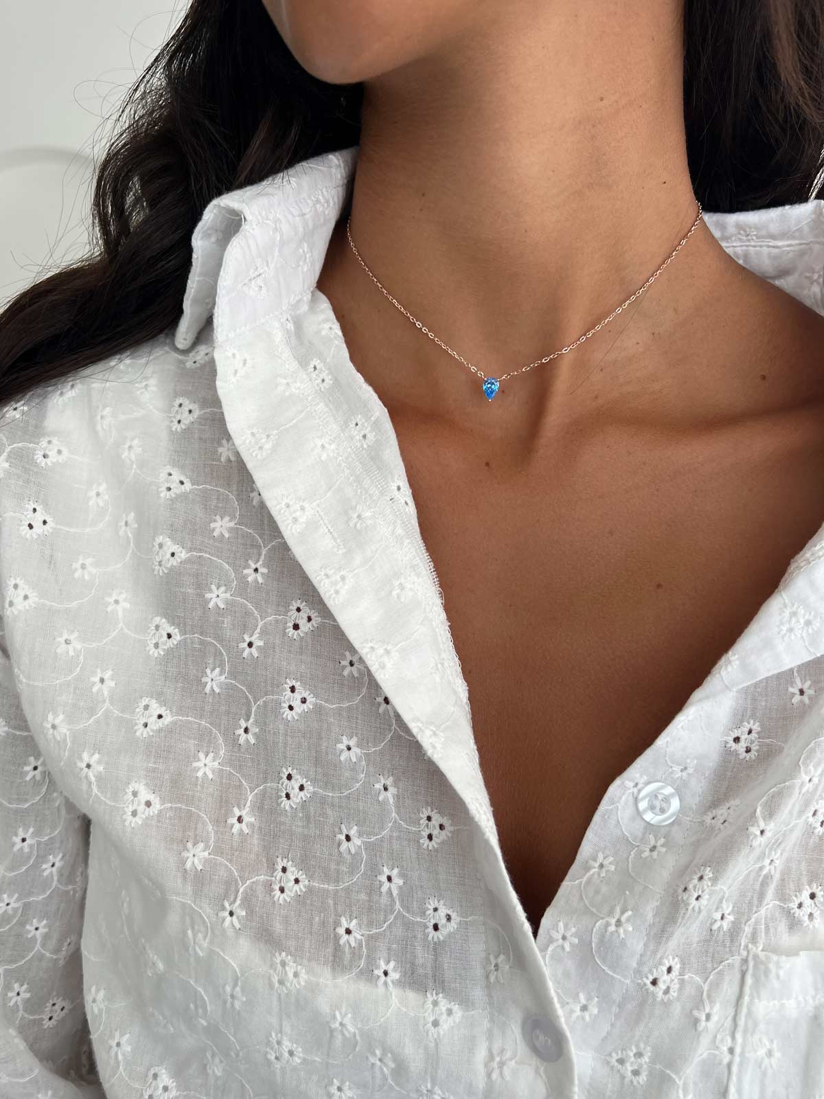 שרשרת צמודה סוליטר טיפה תכלת