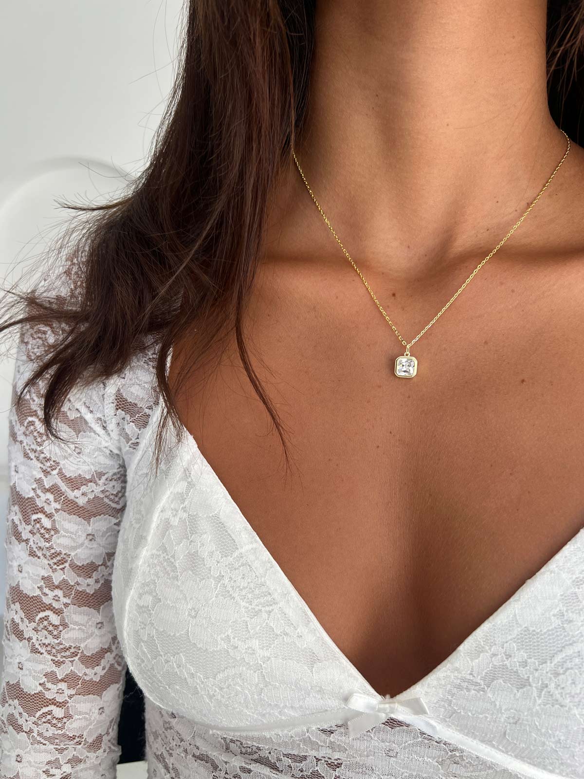 שרשרת סוליטר מרובע בזל