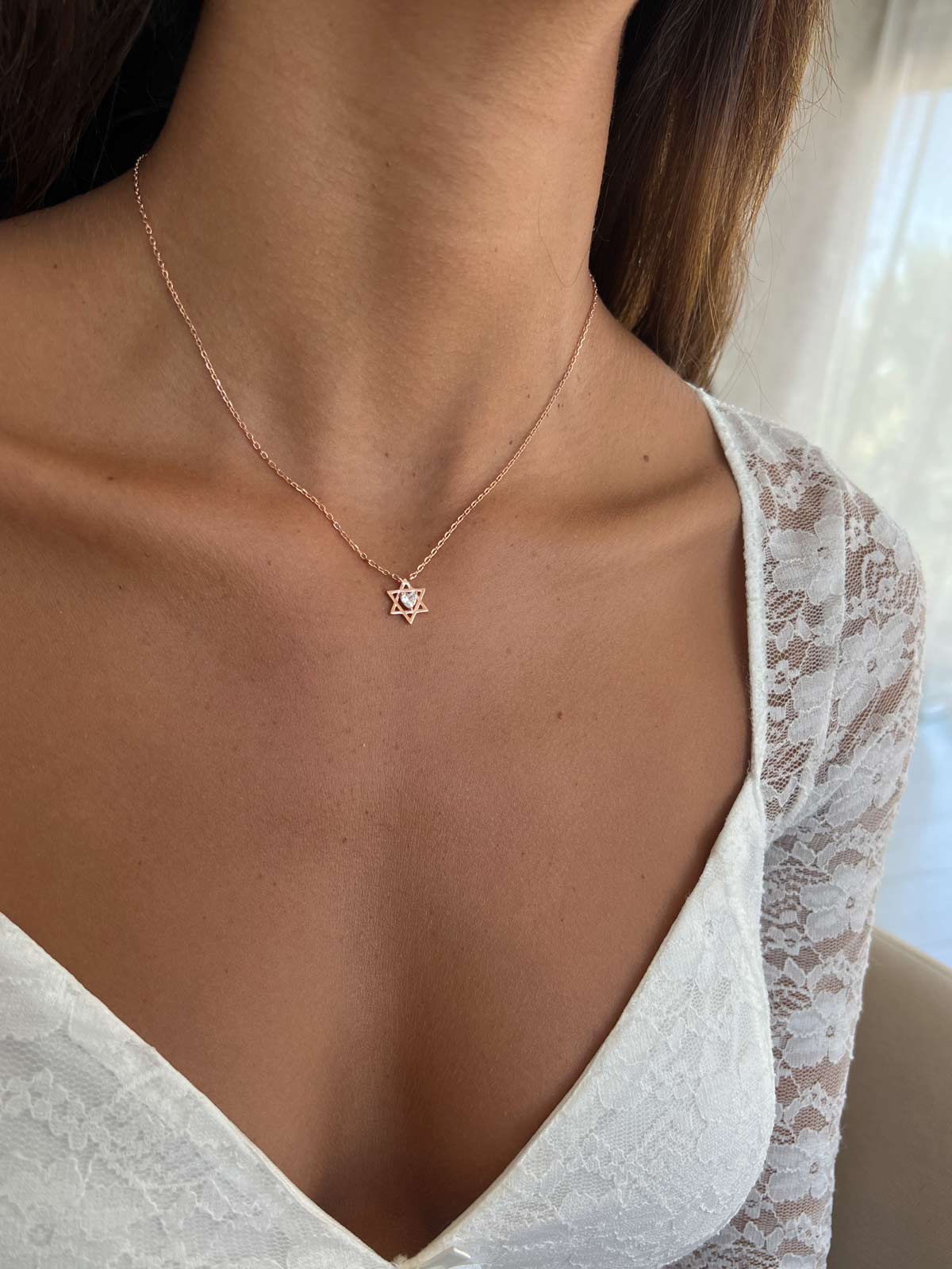 שרשרת צמודה מגן דוד וסוליטר לב