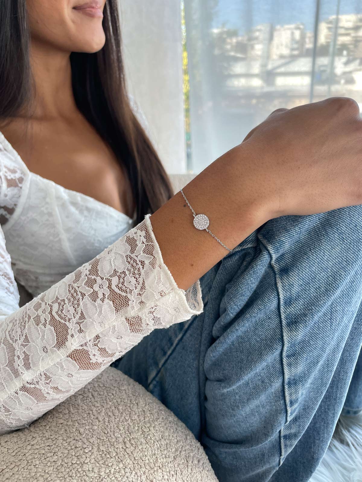 צמיד עדין מעגל משובץ