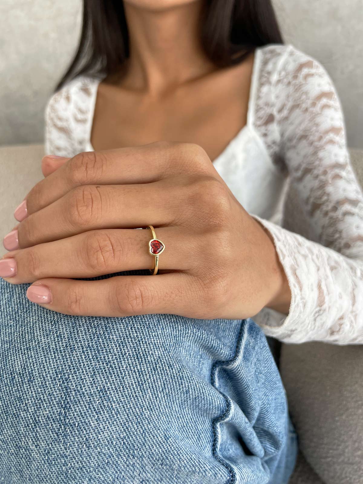 טבעת סוליטר בזל לב אדום