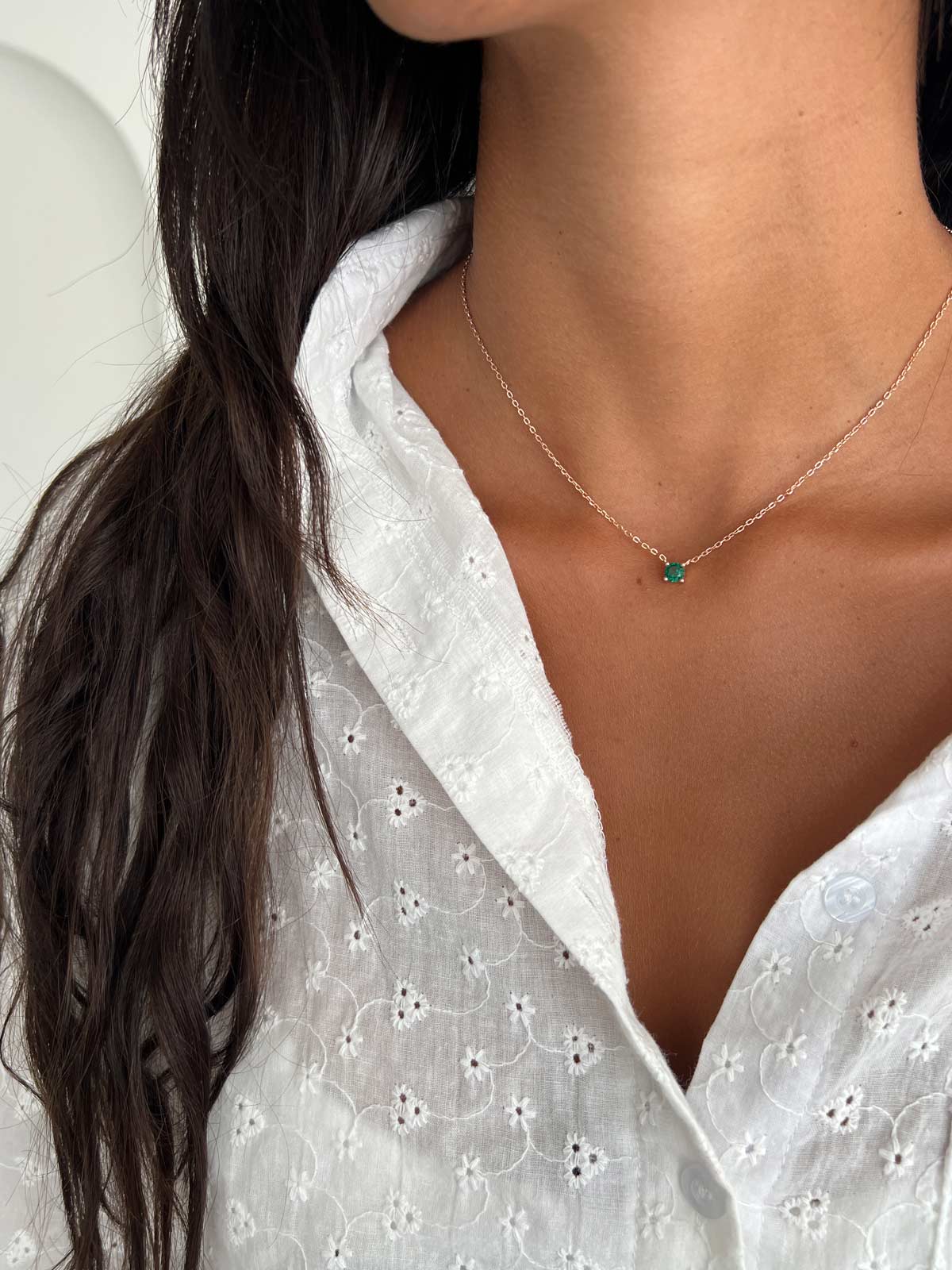 שרשרת צמודה סוליטר ירוק