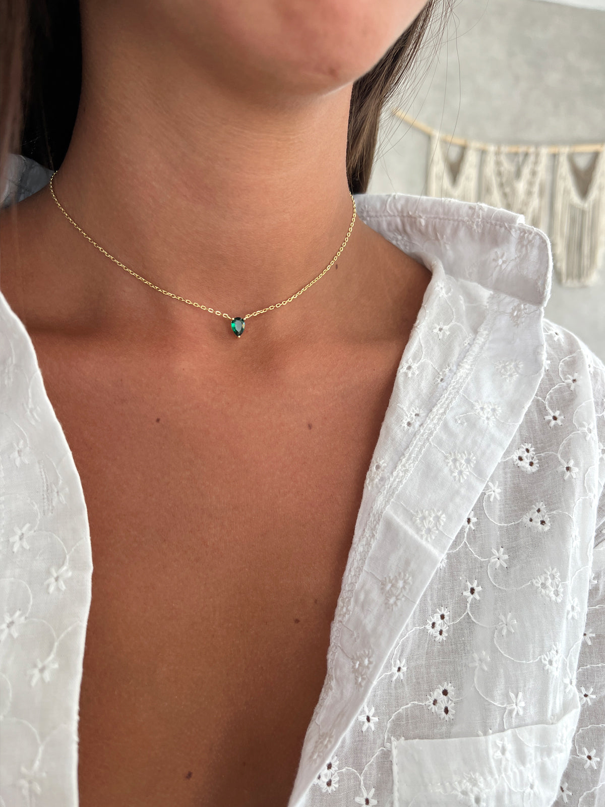 שרשרת צמודה סוליטר טיפה ירוקה