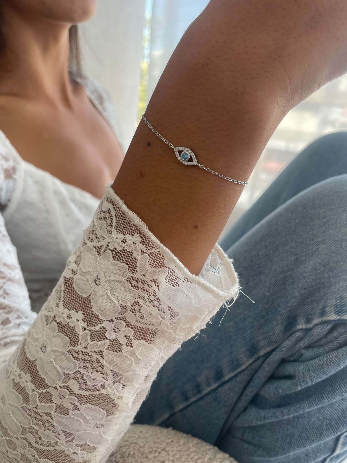 צמיד עין קטנה אבן תכלת