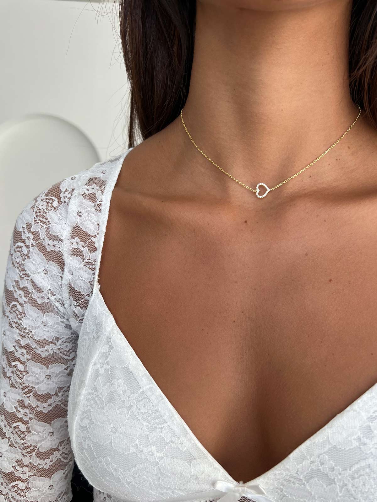 שרשרת צ'וקר לב שוכב משובץ