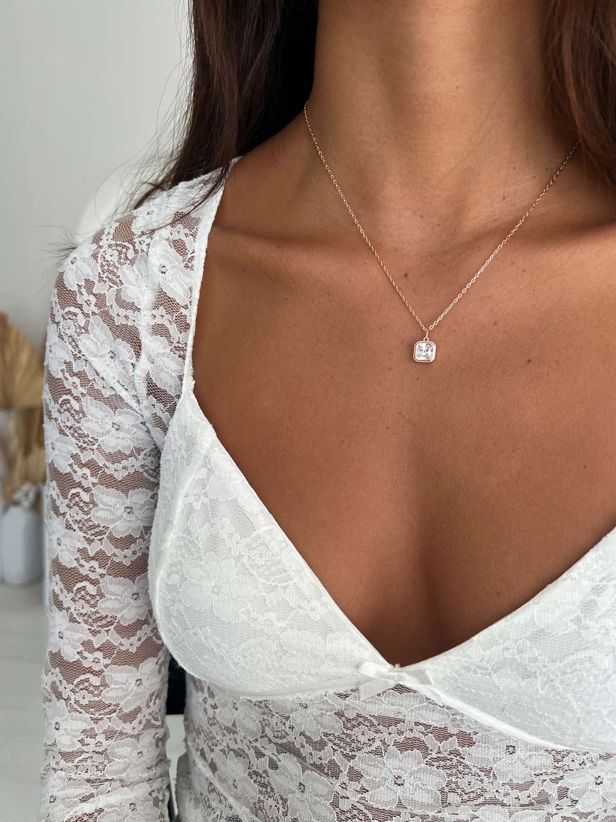 שרשרת סוליטר מרובע בזל