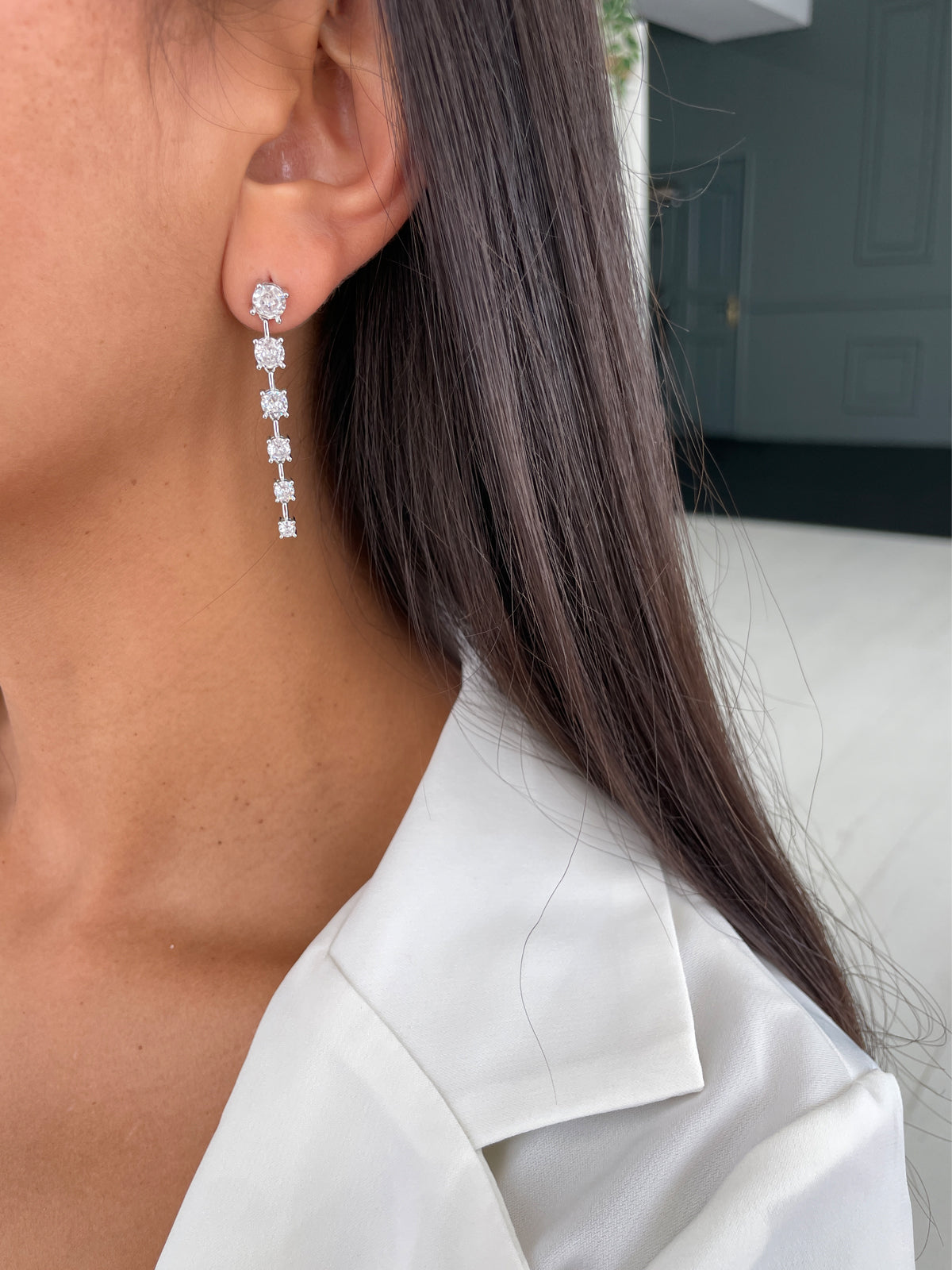 עגילים נופלים שישה סוליטרים