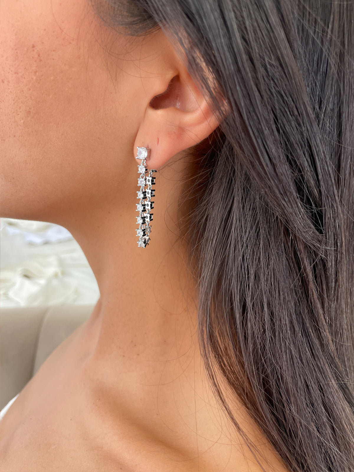 עגיל שרשרת סוליטרים