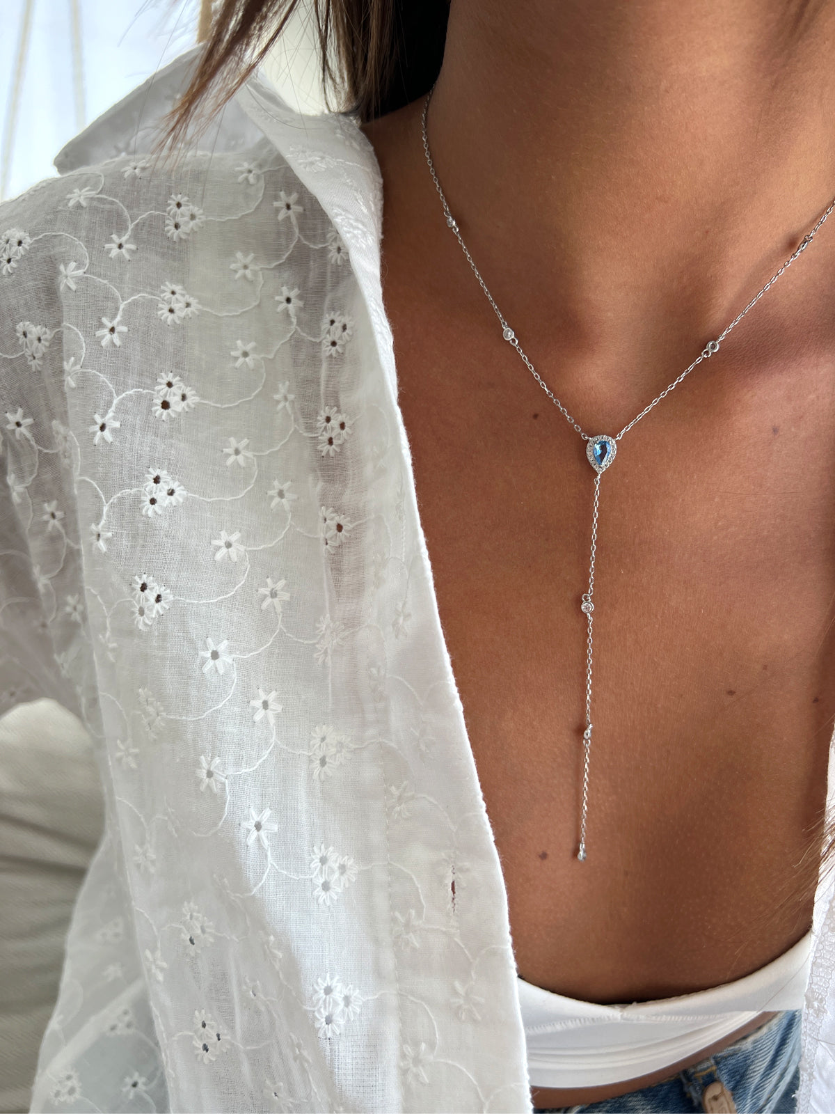 שרשרת עניבה טיפה תכלת