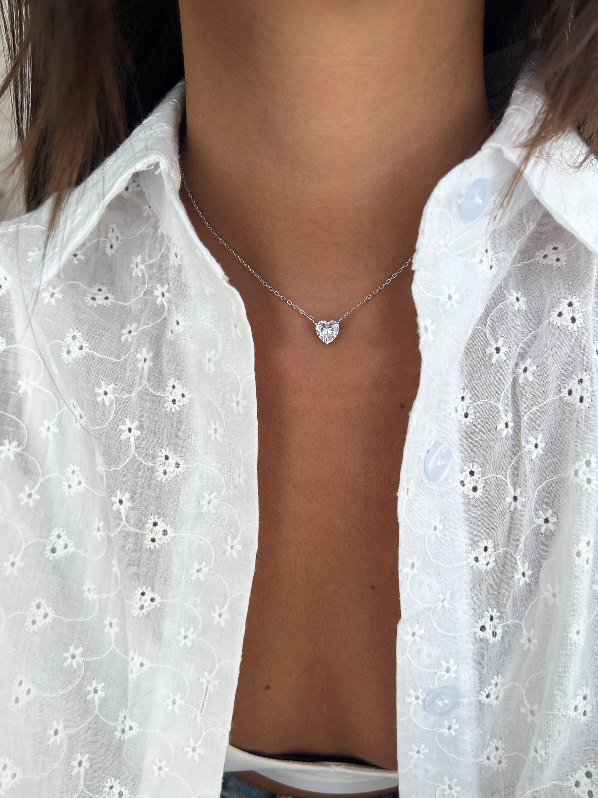 שרשרת צמודה סוליטר לב גדול