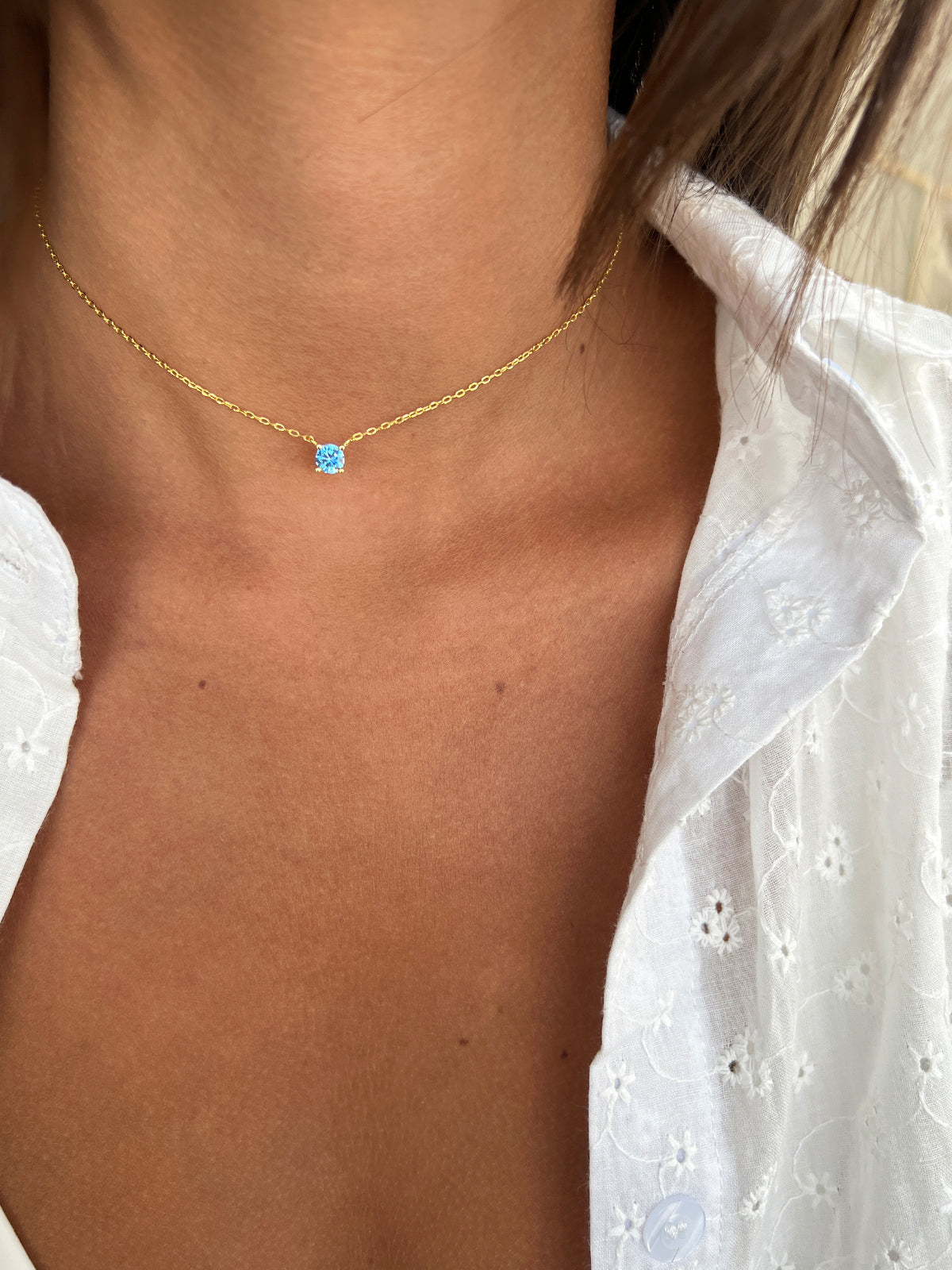 שרשרת צמודה סוליטר תכלת