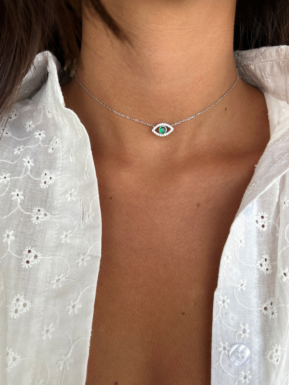 שרשרת צמודה עין גדולה אבן ירוקה