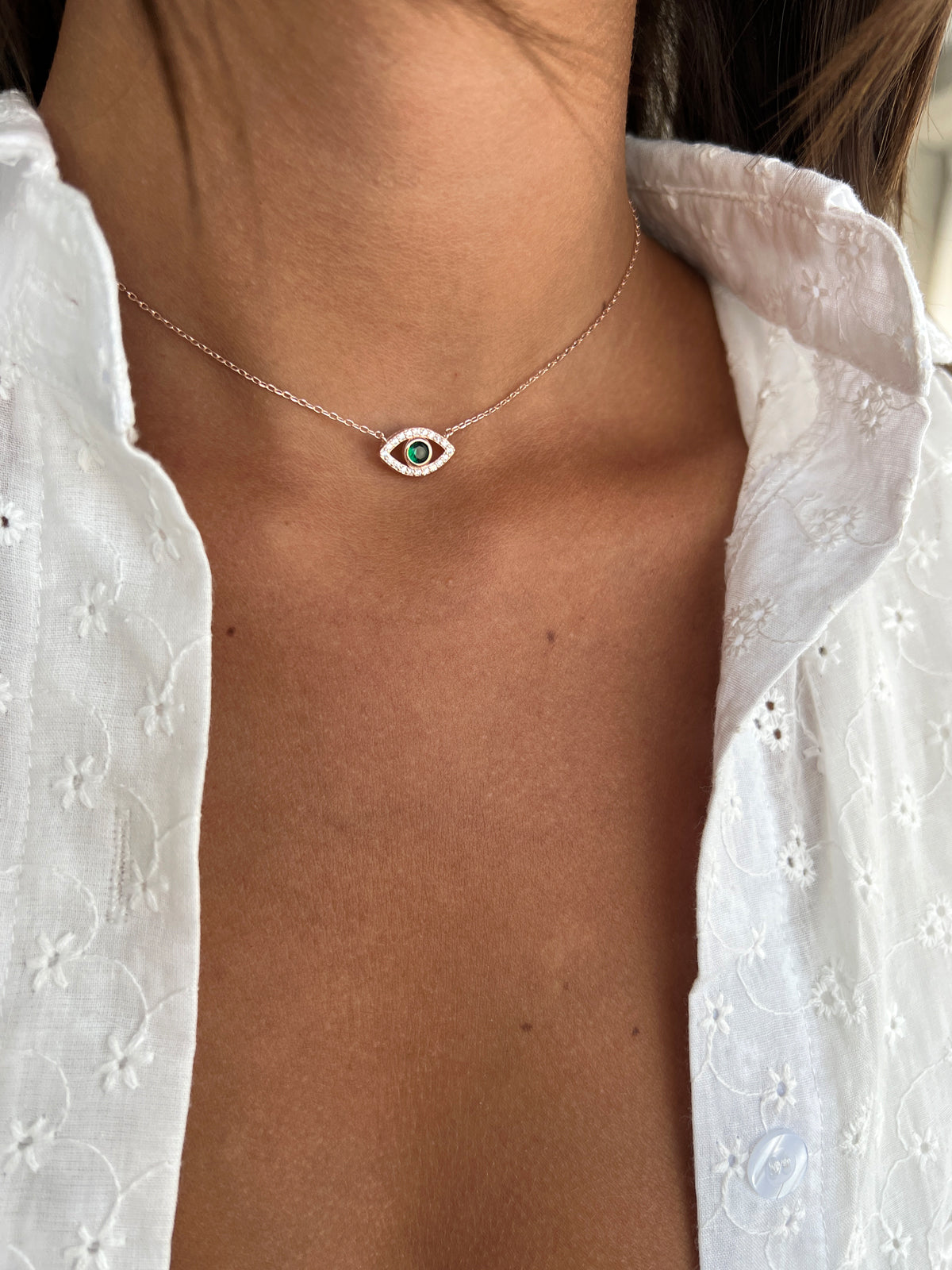 שרשרת צמודה עין גדולה אבן ירוקה