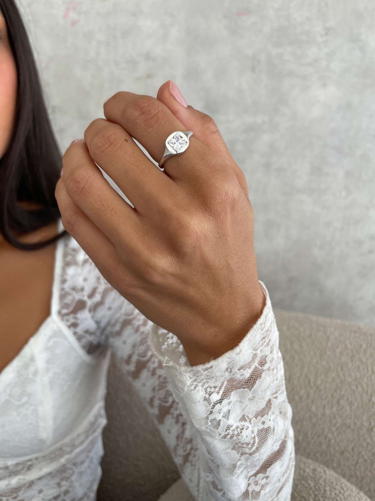 טבעת סוליטר מרובע