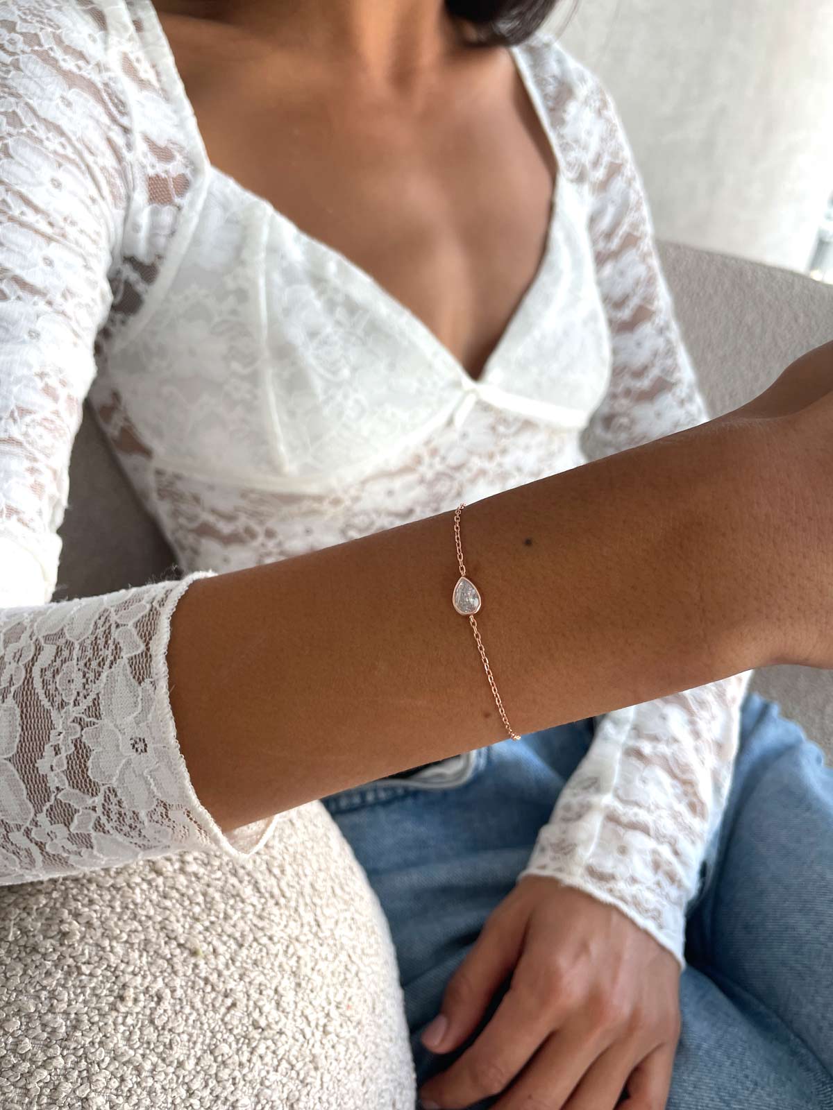 צמיד סוליטר טיפה שוכבת