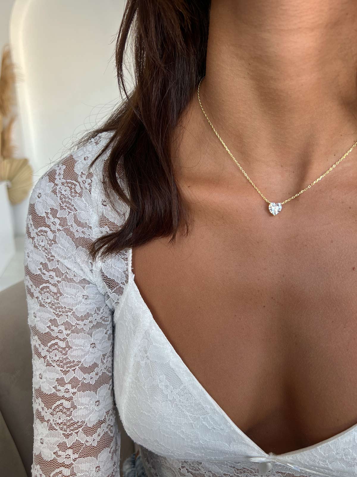 שרשרת צמודה סוליטר לב גדול