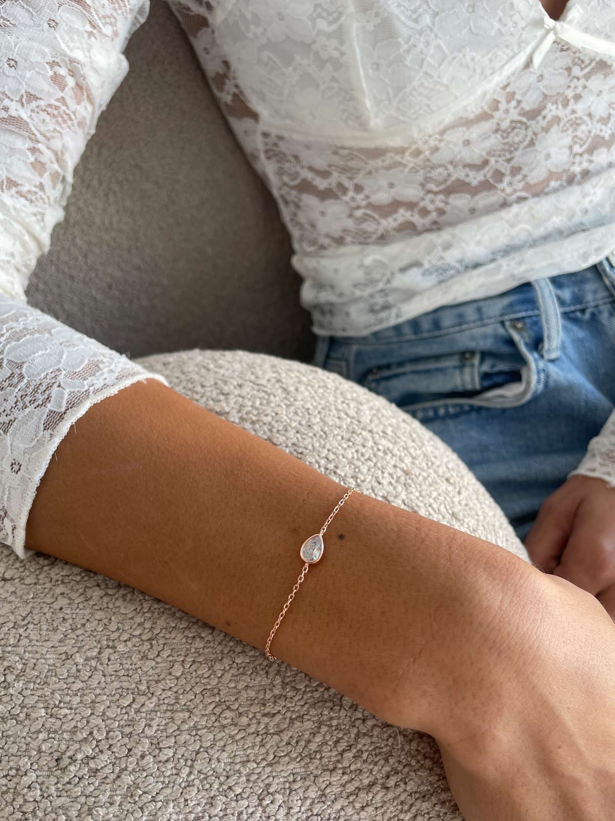 צמיד סוליטר טיפה שוכבת