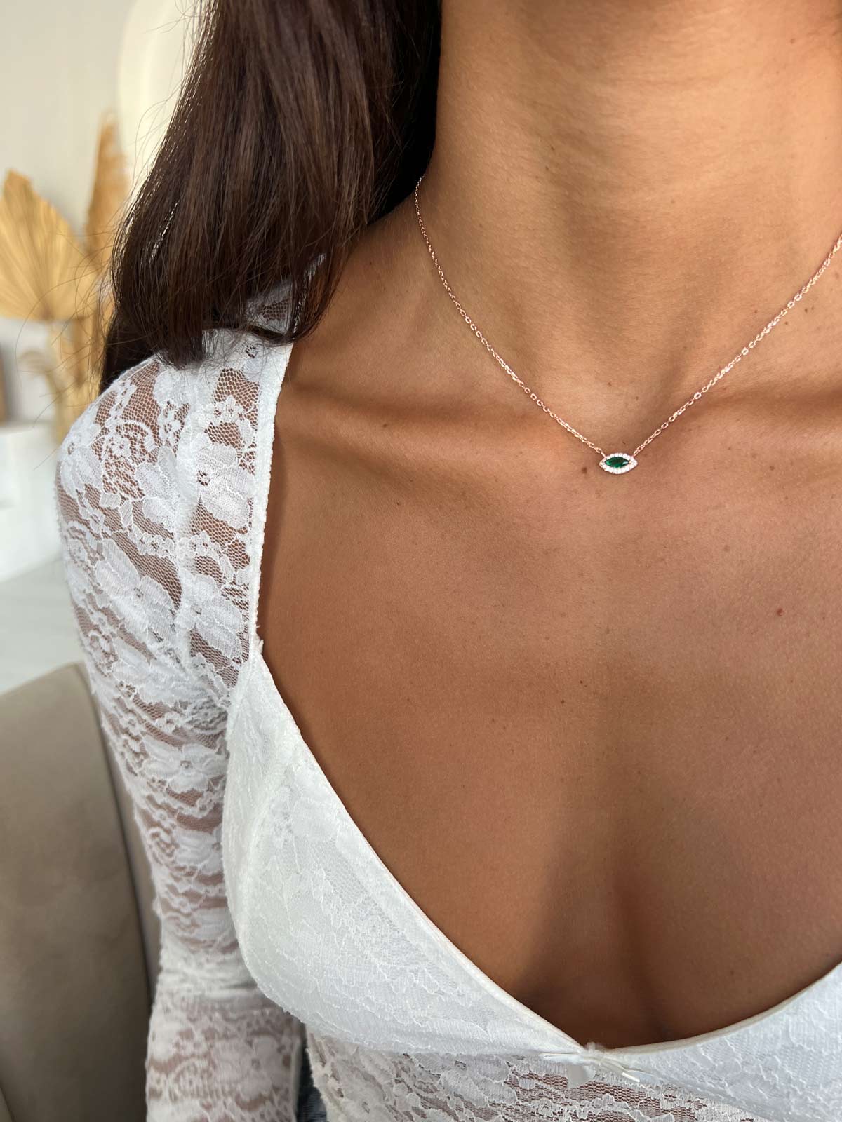 שרשרת צמודה סוליטר מרקיזה ירוק משובץ