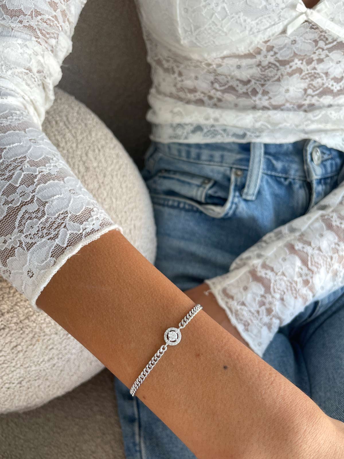 צמיד חוליות סוליטר משובץ