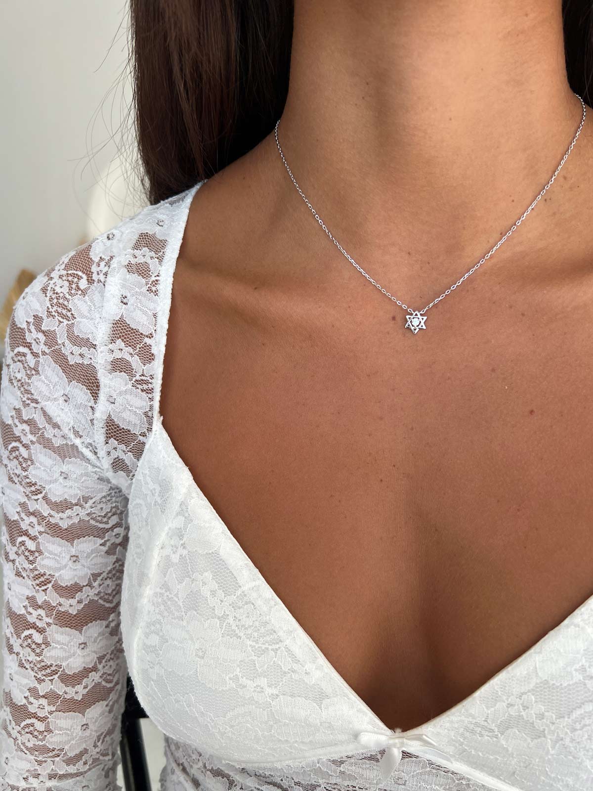 שרשרת צמודה מגן דוד וסוליטר