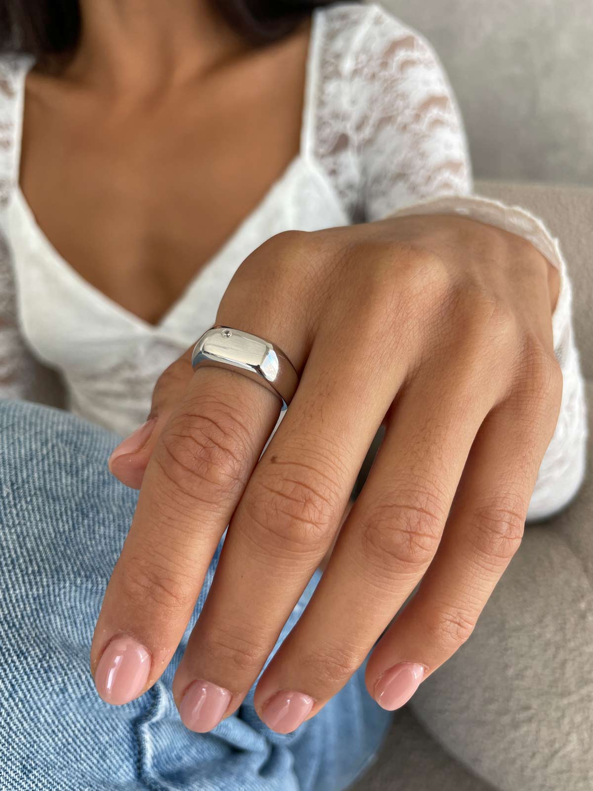 טבעת חותם עבה זירקון קטן