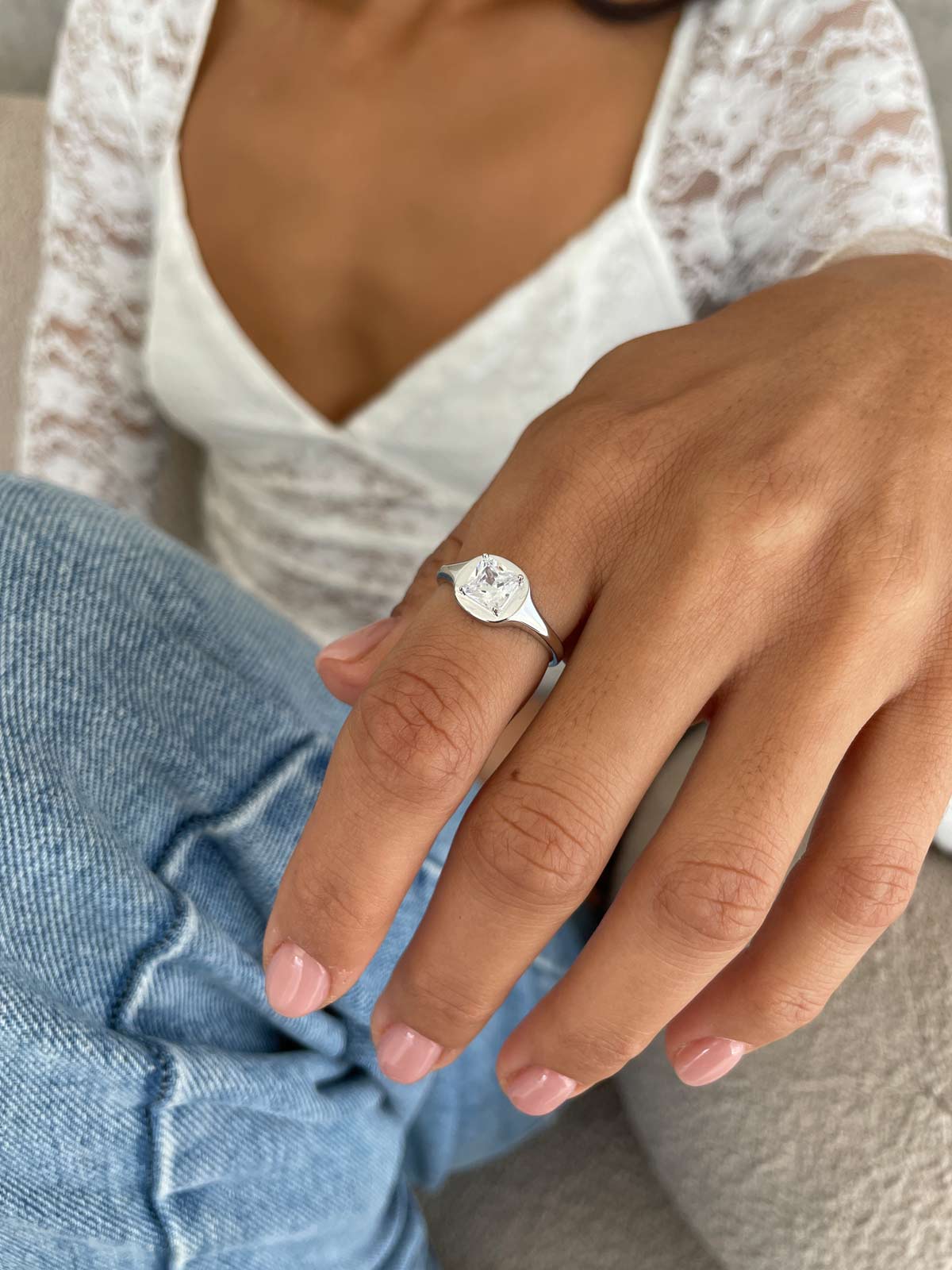 טבעת סוליטר מרובע