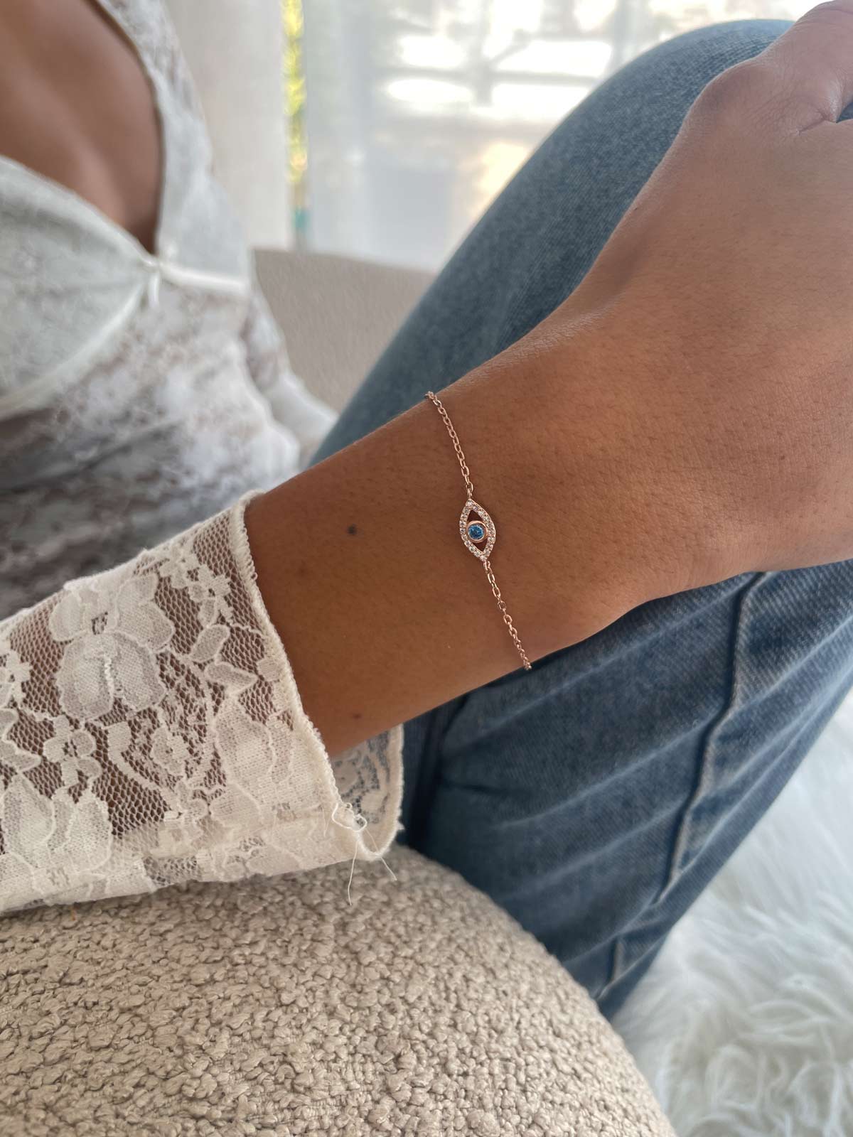 צמיד עין קטנה אבן תכלת