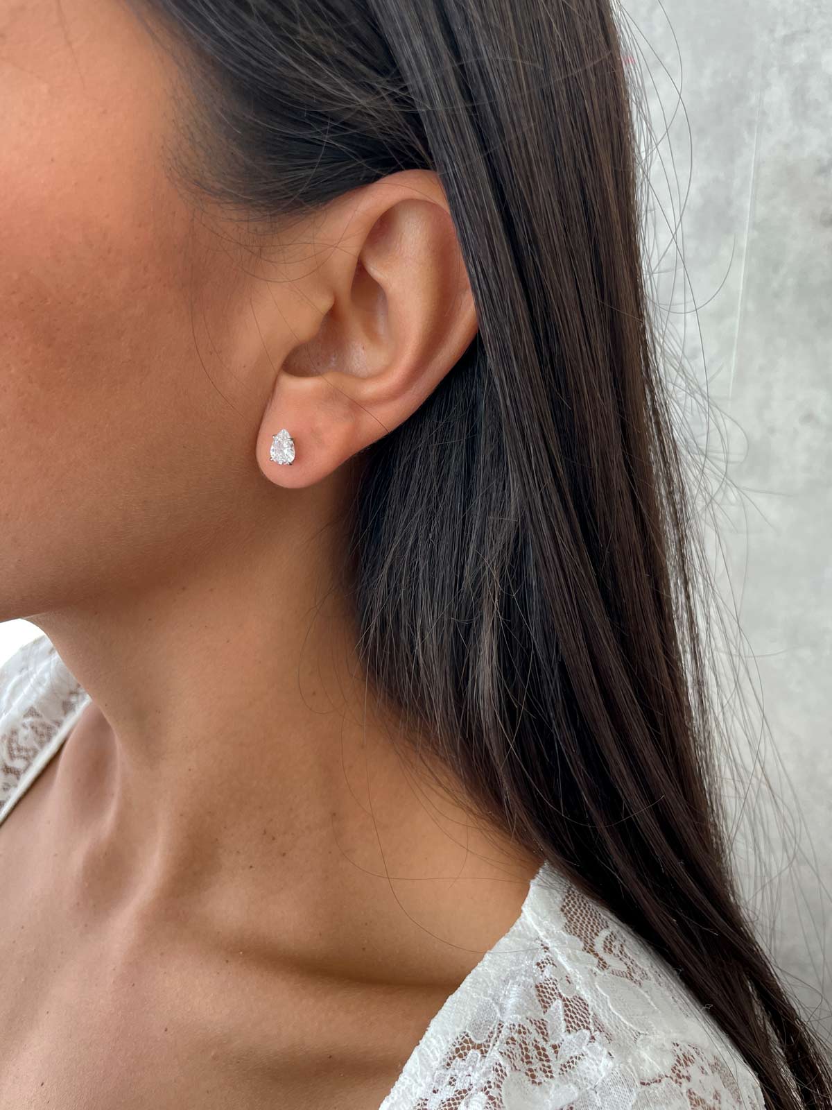 עגילים צמודים זירקון טיפה