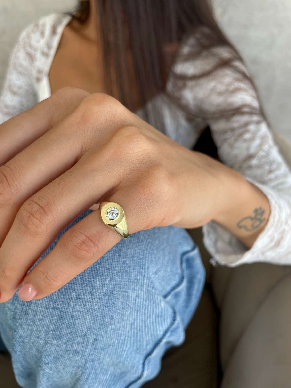 טבעת חותם לזרת סוליטר עגול