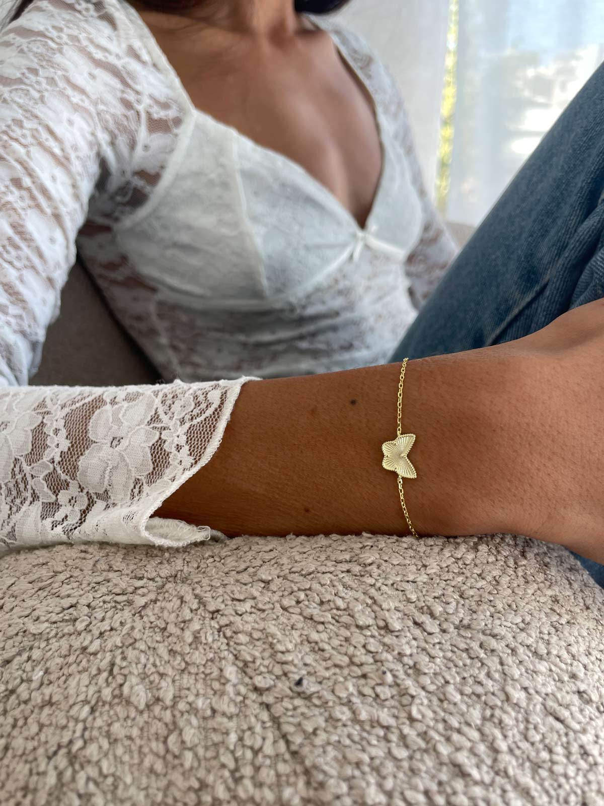 צמיד פרפר חלק בחיתוך לייזר