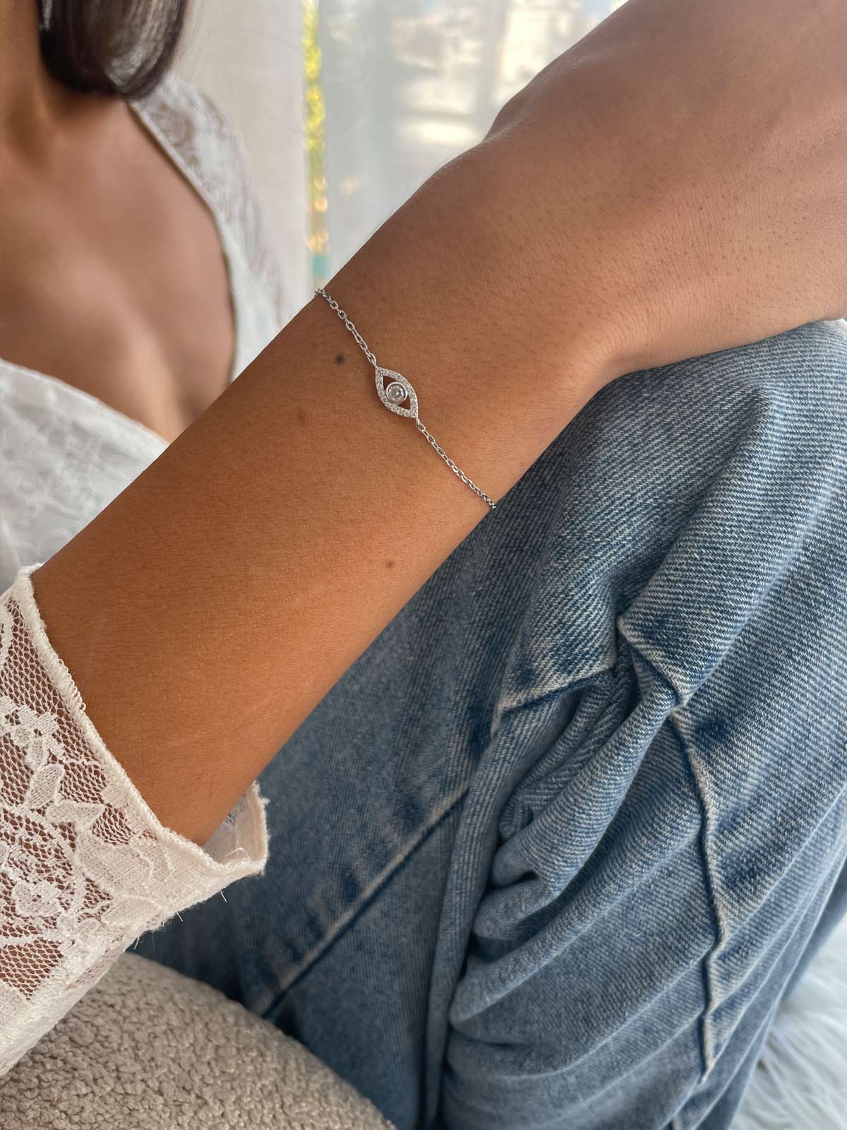 צמיד עין קטנה