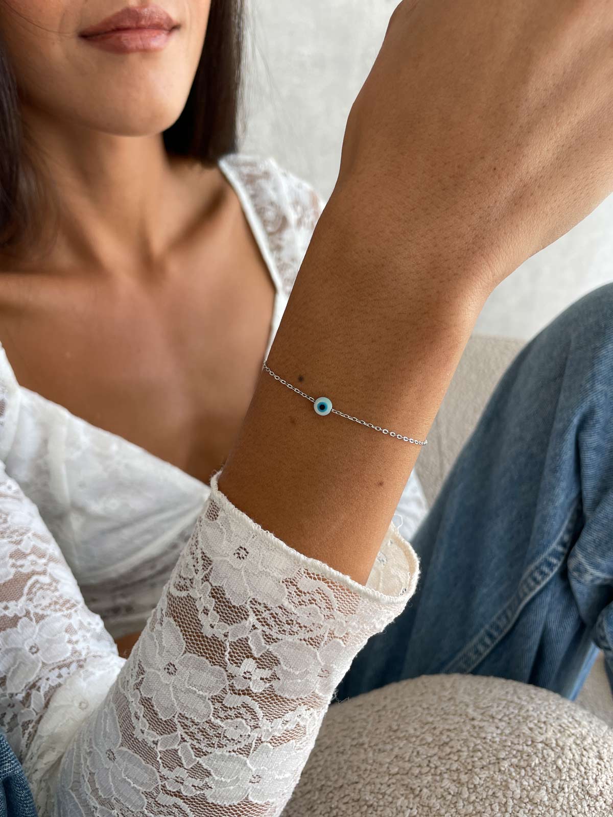 צמיד חרוז עין לבנה