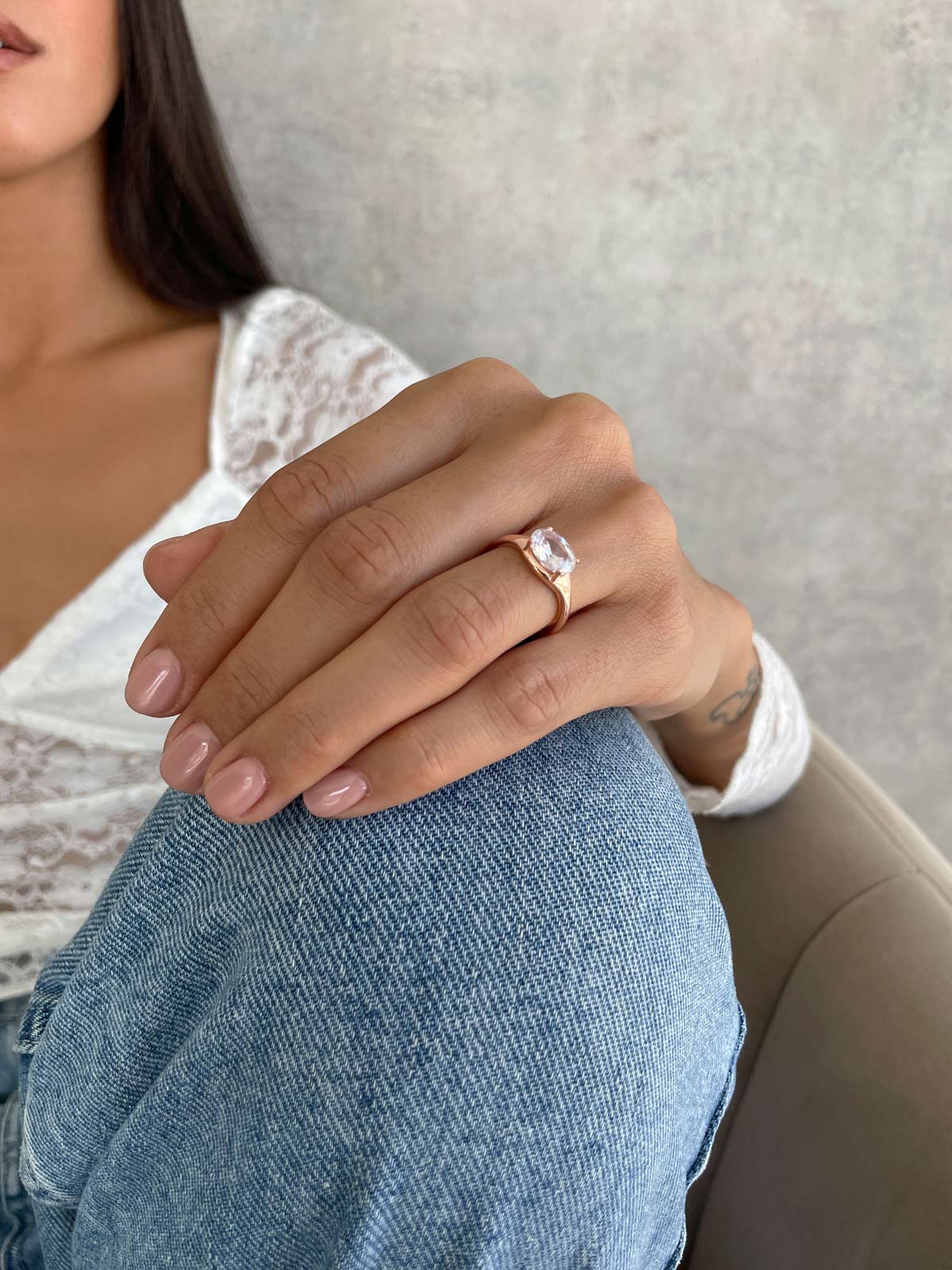 טבעת סוליטר אליפסה שוכב