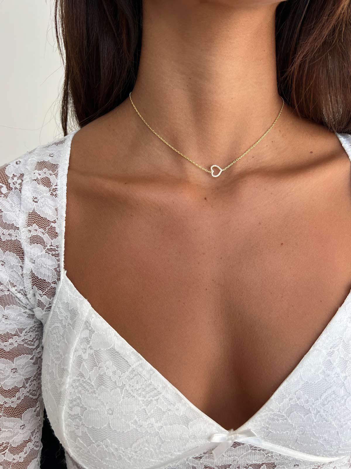 שרשרת צ'וקר לב שוכב משובץ