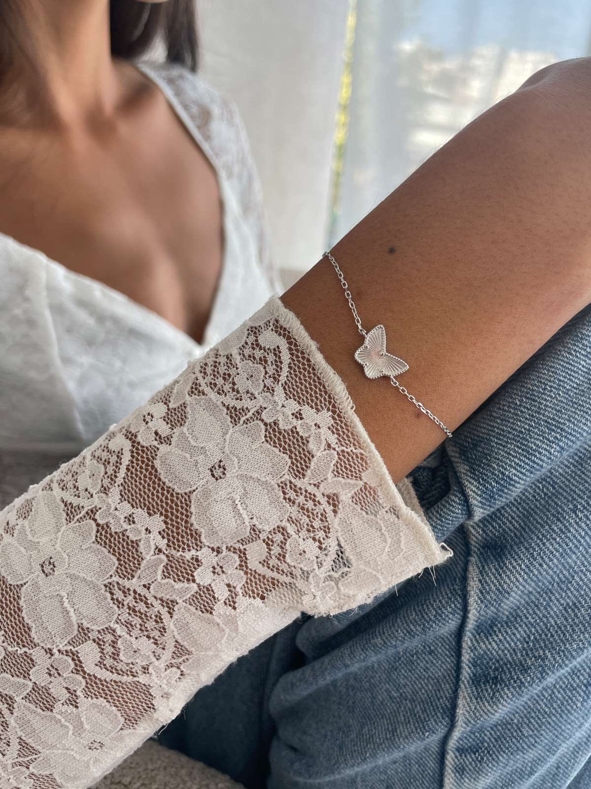 צמיד פרפר חלק בחיתוך לייזר