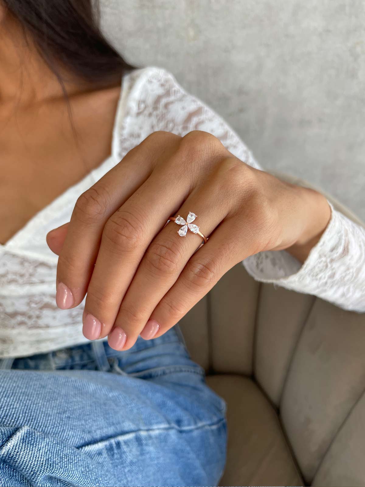 טבעת פרח טיפות