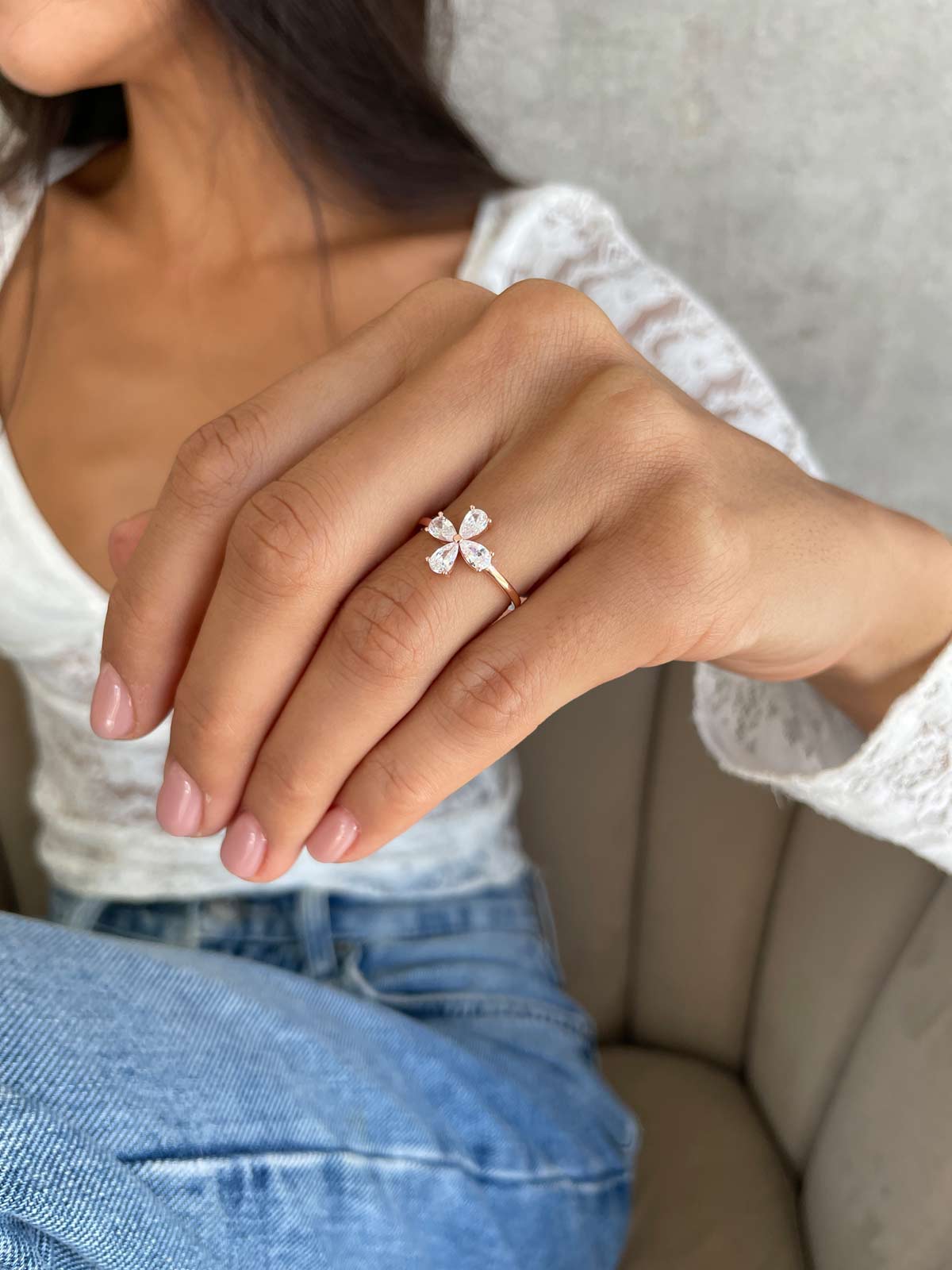 טבעת פרח טיפות