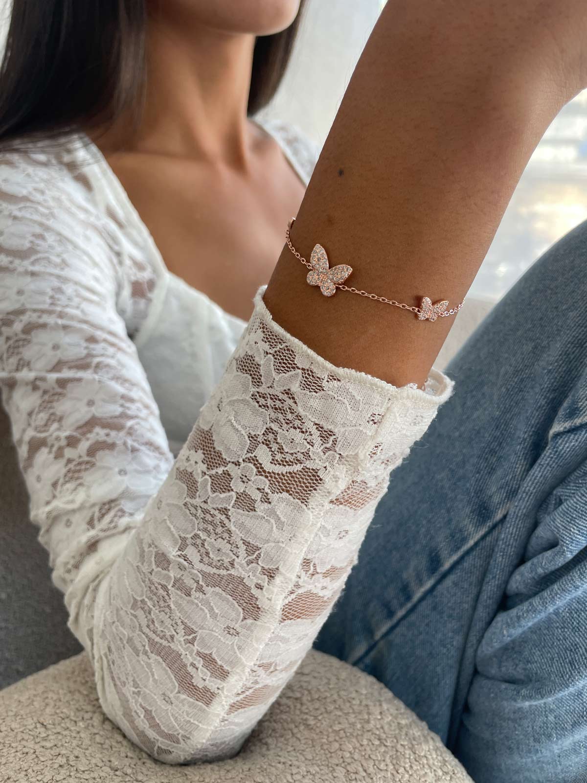 צמיד שלושה פרפרים משובצים