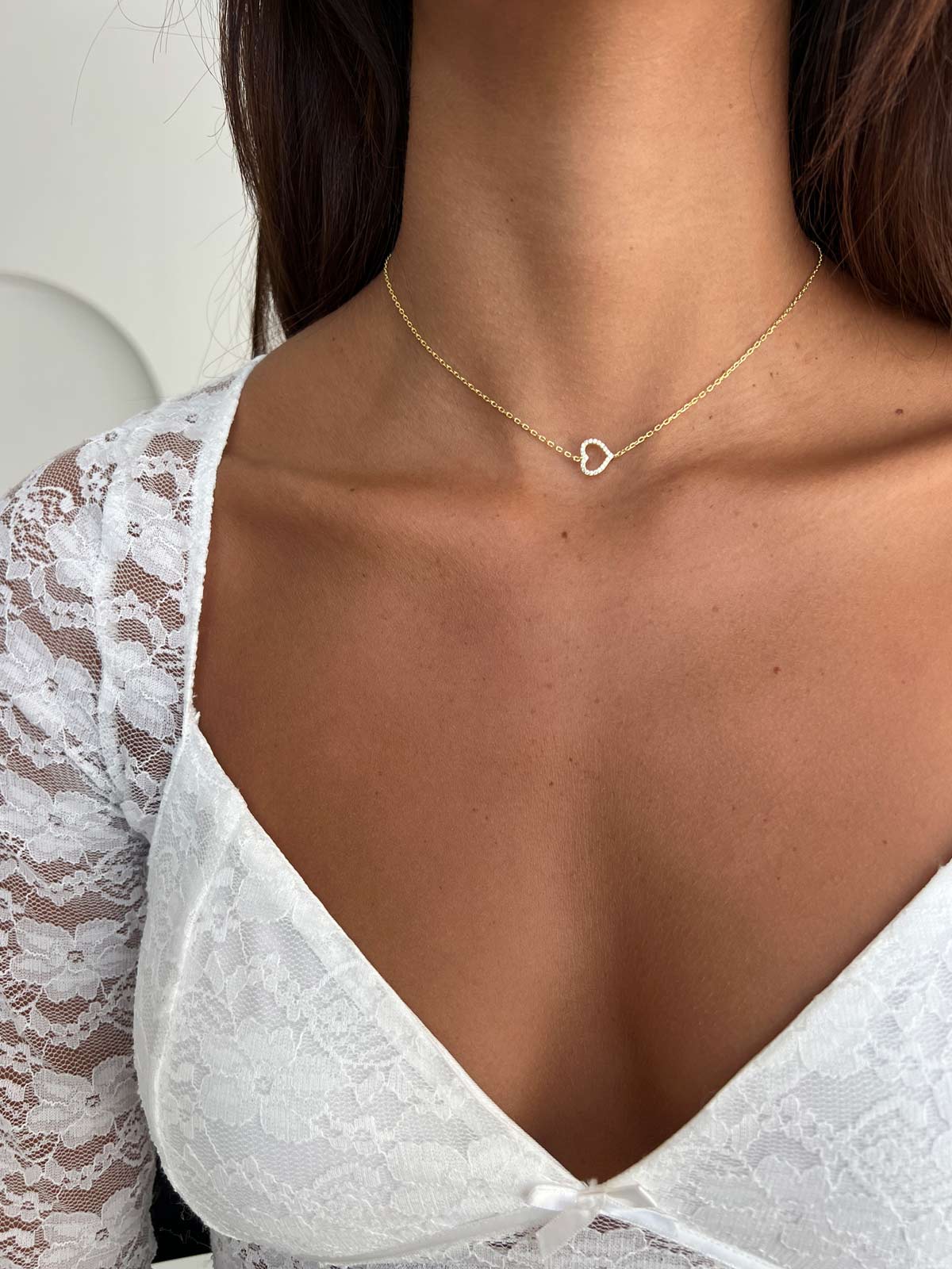 שרשרת צ'וקר לב שוכב משובץ